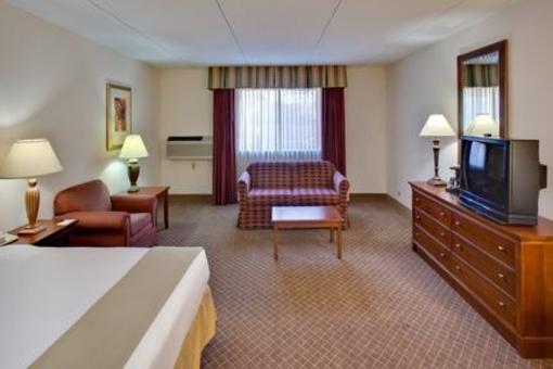 фото отеля Holiday Inn Express Chicago Arlington Heights