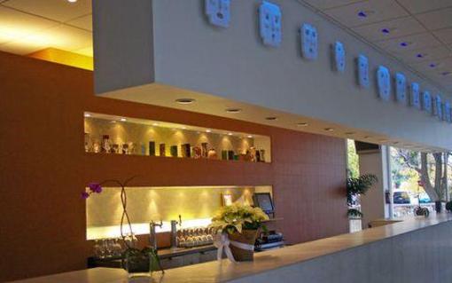 фото отеля El Tropicano Riverwalk Hotel