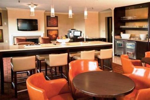 фото отеля Sheraton Westport Chalet Hotel St. Louis