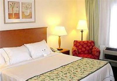 фото отеля Fairfield Inn & Suites Germantown Gaithersburg