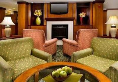 фото отеля Fairfield Inn & Suites Germantown Gaithersburg