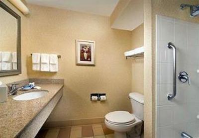 фото отеля Fairfield Inn & Suites Germantown Gaithersburg