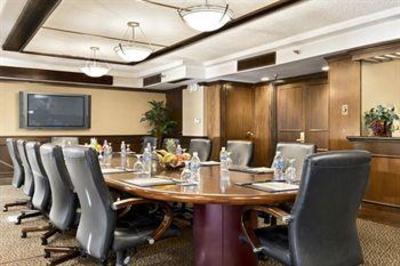 фото отеля Hilton College Station & Conference Center