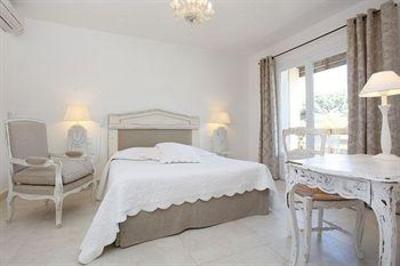 фото отеля Hotel Les Capucines