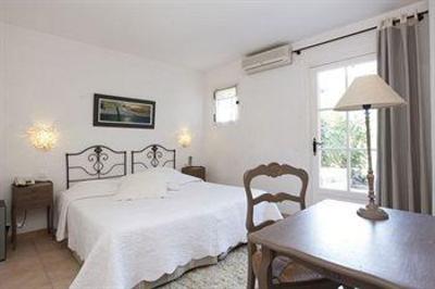 фото отеля Hotel Les Capucines