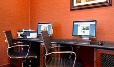 фото отеля BEST WESTERN PLUS Piedmont Inn & Suites