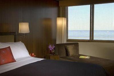 фото отеля W Chicago Lakeshore