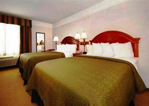 фото отеля Quality Inn & Suites Bandera Pointe San Antonio