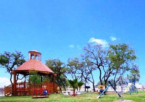 фото отеля Quality Inn & Suites Bandera Pointe San Antonio