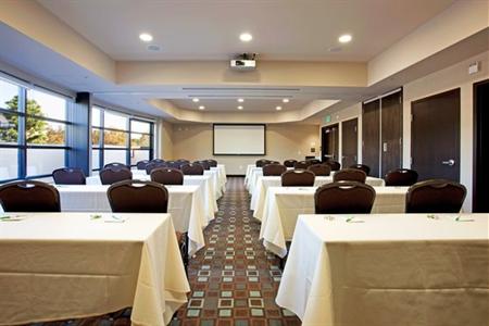 фото отеля Holiday Inn Irvine Spectrum