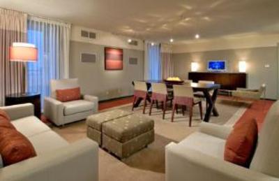фото отеля Crowne Plaza Chicago - The Metro