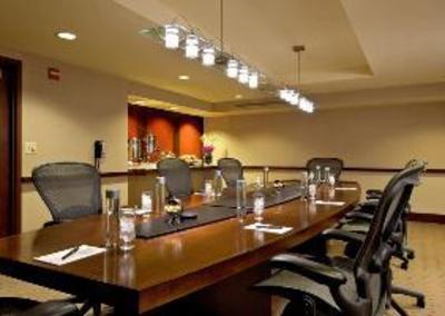 фото отеля Crowne Plaza Chicago - The Metro