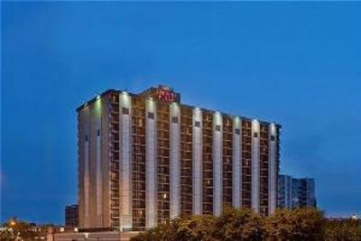 фото отеля Crowne Plaza Chicago - The Metro