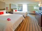 фото отеля Crowne Plaza Chicago - The Metro
