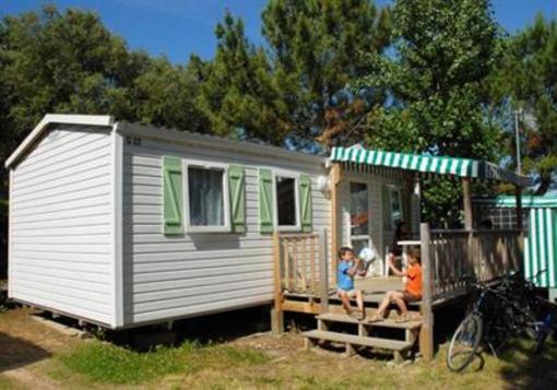фото отеля Camping Les Pirons