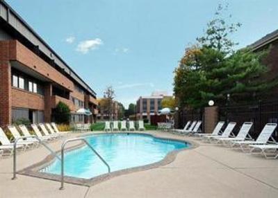 фото отеля Comfort Inn & Suites N at Pyramids