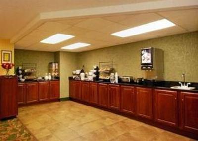 фото отеля Comfort Inn & Suites N at Pyramids