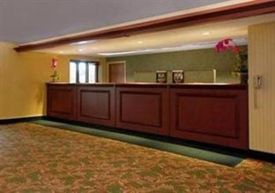 фото отеля Comfort Inn & Suites N at Pyramids