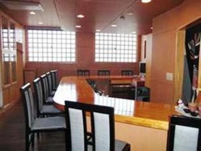 фото отеля Business Hotel Shinjuku
