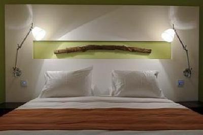 фото отеля E Hotel Larnaca