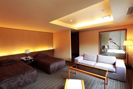 фото отеля Niseko Weiss Hotel