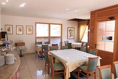 фото отеля Hotel Enrosadira