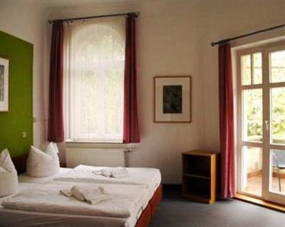 фото отеля Hotel Jakob-Kaiser-Haus
