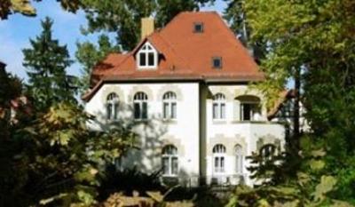 фото отеля Hotel Jakob-Kaiser-Haus