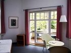 фото отеля Hotel Jakob-Kaiser-Haus