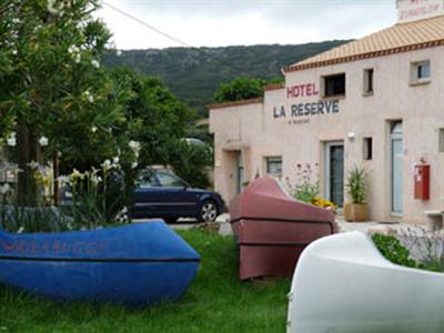 фото отеля Bungalotel La Reserve