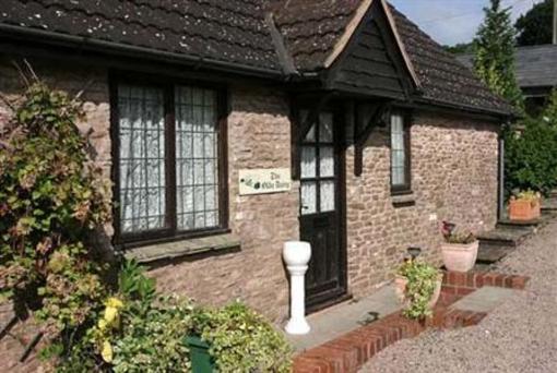 фото отеля The Burnett Cottages