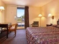 Woodridge Inn & Suites