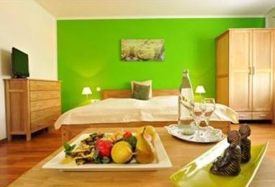 фото отеля Hotel Dreimädelhaus Espelkamp