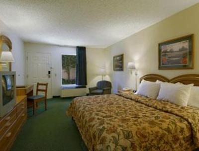 фото отеля Valdosta-Days Inn Lake Park