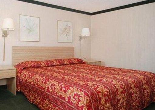 фото отеля Econo Lodge Waynesburg