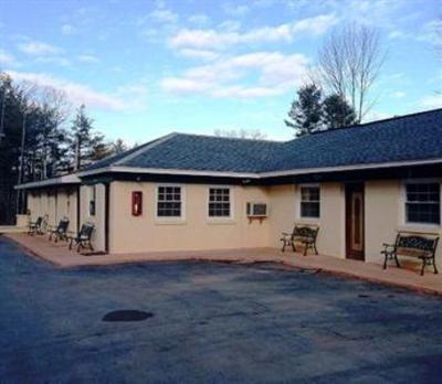 фото отеля Crest Inn Suites & Cottages