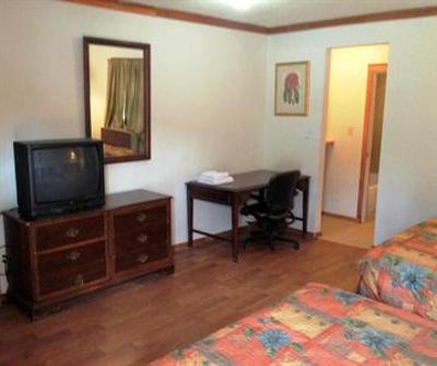 фото отеля Crest Inn Suites & Cottages