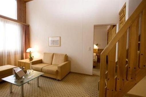 фото отеля Hotel Laaxerhof