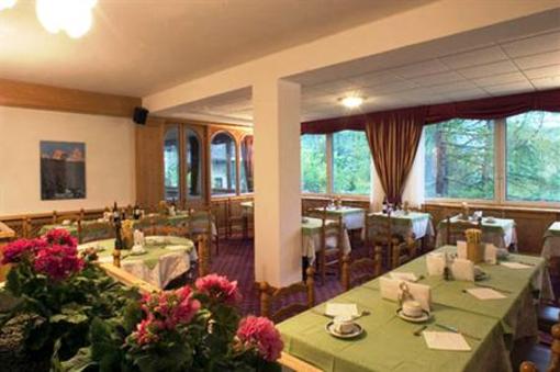 фото отеля Hotel Gloria Molveno