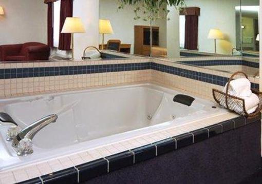 фото отеля Quality Inn Hudsonville