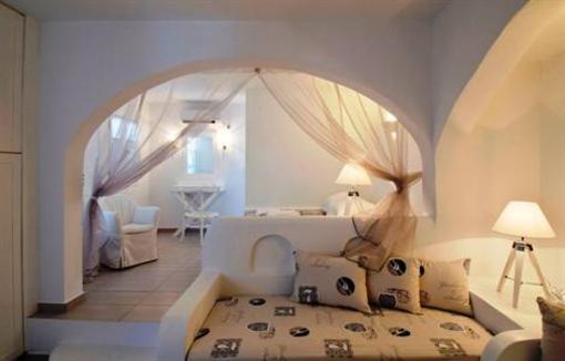 фото отеля Aspalathras White Hotel