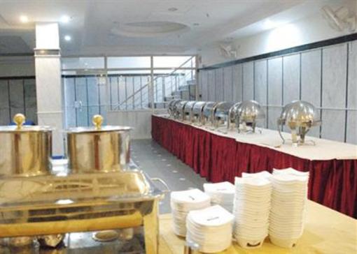 фото отеля Hotel Maharaja Residency
