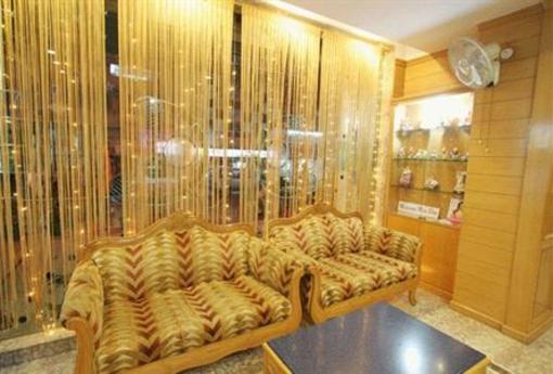 фото отеля Hotel Maharaja Residency