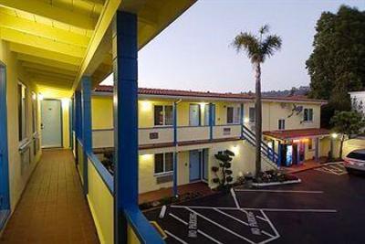 фото отеля Super 8 Berkeley