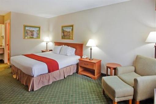 фото отеля Holiday Inn Express Fayetteville