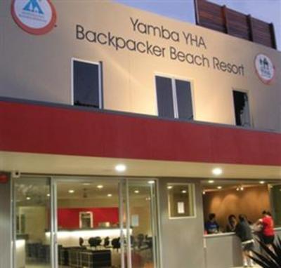 фото отеля Yamba YHA Backpackers Beach Resort