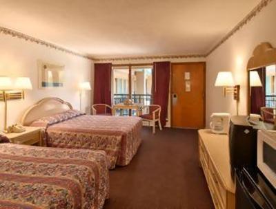 фото отеля Super 8 N Myrtle Beach Cherry Grove