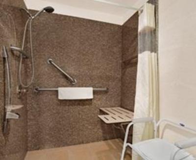 фото отеля Travelodge Torrance Redondo Beach