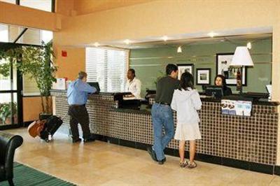 фото отеля Hampton Inn Sea World Airport San Diego