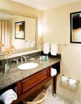фото отеля Hampton Inn Sea World Airport San Diego